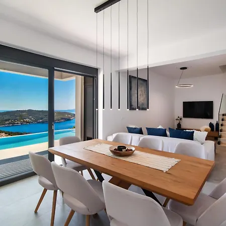 Pantea Luxury Βίλα