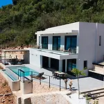 Villa Pantea Luxury *