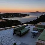 Pantea Luxury Villa *