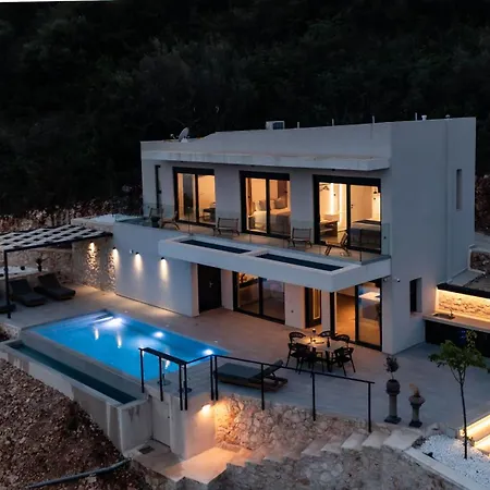 Villa Pantea Luxury